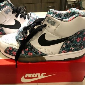 Air Trainer 1 Mid Prm PB QS size 10